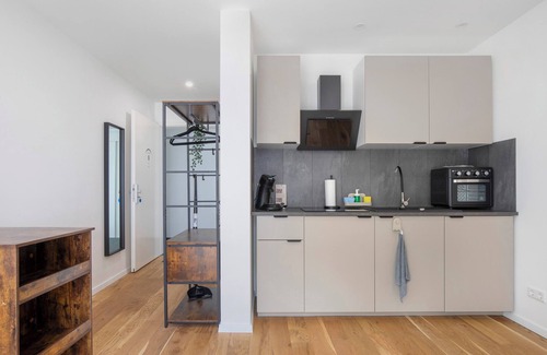 Hochzoll-Nord Apartment | Studio 'Ay Homes 09' with Balcony and Wi-Fi