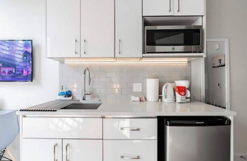 Minor Apartment | Studio Broadway-E Jefferson-Close to Convention