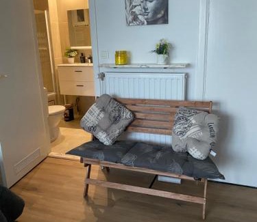 Ganshoren Apartment | Studio Brussels Expo