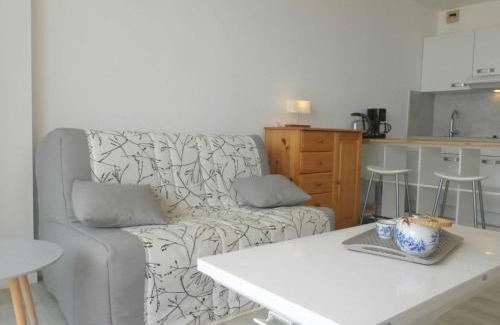Saint-Gilles-Croix-de-Vie Apartment | Studio cabine 4 pers, parking, plage, 2 étoiles, Saint-Gilles-Croix-de-Vie - FR-1-224-791