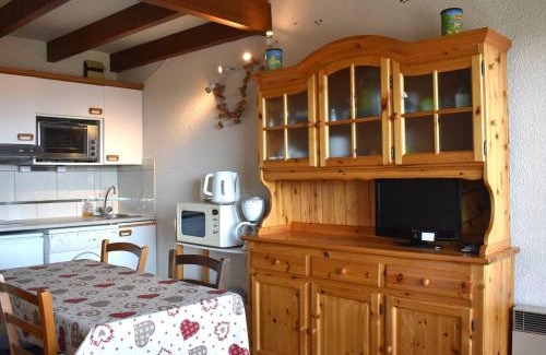 Font-Romeu-Odeillo-Via Apartment | Studio cabine mezzanine avec box voiture et parking, ascenseur panoramique - FR-1-580-26