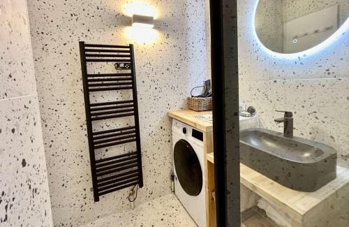 Monetier-les-Bains Apartment | Studio cabine 4 pers avec balcon, près commerces et navette gratuite - FR-1-330F-230