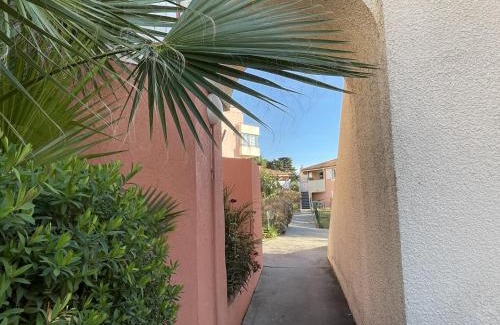 Sete Apartment | Studio cabine climatisé avec terrasse, parking privé, à 500m de la plage - FR-1-338-35