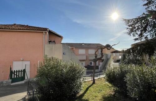 Sete Apartment | Studio cabine climatisé avec terrasse, parking privé, à 500m de la plage - FR-1-338-35