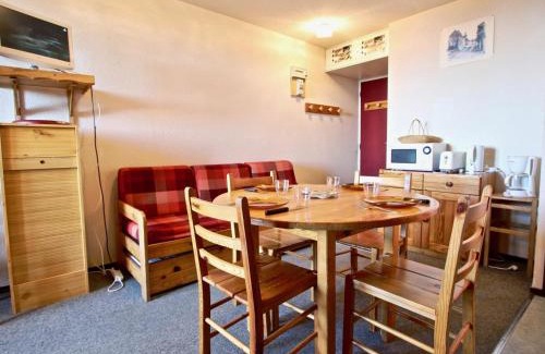 Chamrousse Apartment | Studio cabine cosy, 4 pers, balcon sud, au pied des pistes – Chamrousse 1750 - FR-1-340-106