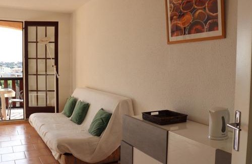 Cavalaire-sur-Mer Apartment | Studio-cabine lumineux avec terrasse, parking, proche plage - FR-1-100-119
