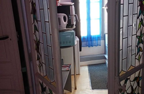 Thiers Apartment | Studio Center Thiers ~ Clermont-Ferrand ~ Lyon - Free Parking - Self-check-in