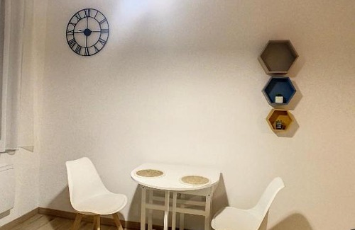 Saint-Quentin Apartment | studio centre ville gare cosy 2 pers wifi
