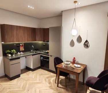 Casablanca Apartment | Studio chaleureux 50m2 avec cuisine au centre de casa et proche du tramway ghandi