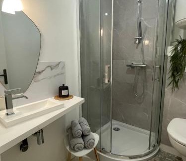 Soyaux Apartment | Studio chaleureux - Parking facile - 5min d'Angoulême