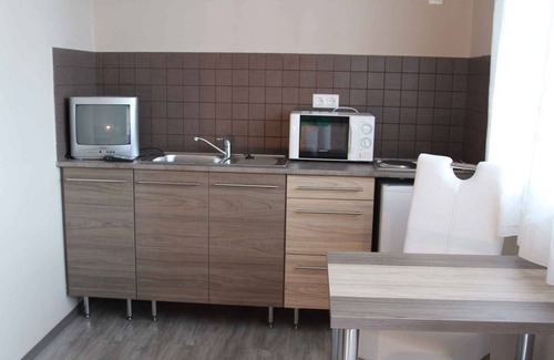 Balatonfoldvar Apartment | Studio child-friendly with internet and barbecue facilities