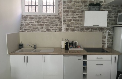 Beaune Apartment | Studio Clémenceau - 250m from the hospices - Parking space - Terrace