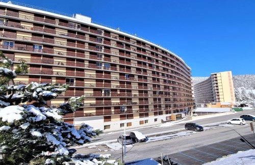 Saint-Etienne-en-Devoluy Apartment | Studio confortable, à 50m des pistes, pour 4 pers., parking, wifi, animaux admis - FR-1-525-273