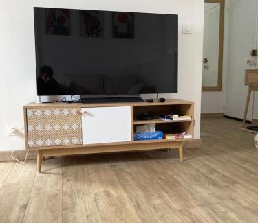 Meru Apartment | Studio confortable et fonctionnel proche gare