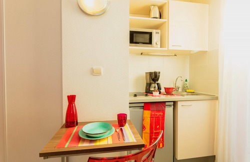 Clemenceau Apartment | Studio Confortable + Kitchenette | Wi-Fi Gratuit
