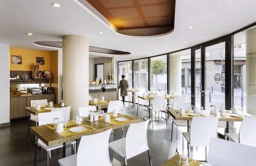 Clemenceau Apartment | Studio Confortable + Kitchenette | Wi-Fi Gratuit