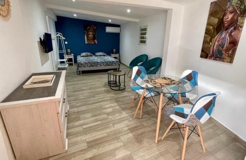Montvert-les Bas Apartment | Studio cosy avec jacuzzi privatif - 10 min de la plage