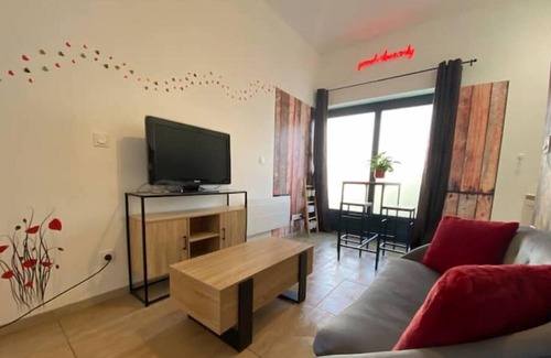 Egly Apartment | Studio Cosy Avec Terrasse