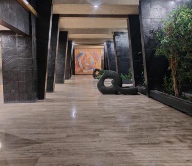 Saint-Fargeau Apartment | Studio cosy avec vue sur Paris