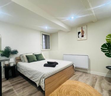 Tournon-sur-Rhone Apartment | Studio Cosy dans le centre historique de Tournon sur Rhône
