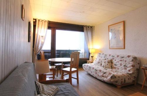 Cognet Apartment | Studio cosy pour 4 pers. avec balcon S/E, proche pistes du Rif Nel et commerces, quartier Cognet - FR-1-405-45