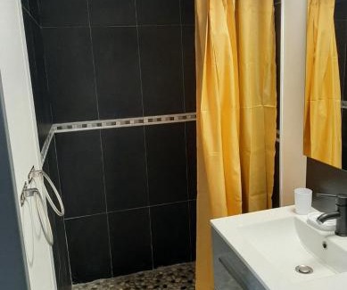 Saint-Hilaire-Petitville Apartment | Studio de la crevette