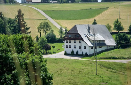 Grafenhausen Apartment | Studio 'Doppelzimmer Nr 6' with Mountain View, Shared Garden and Wi-Fi