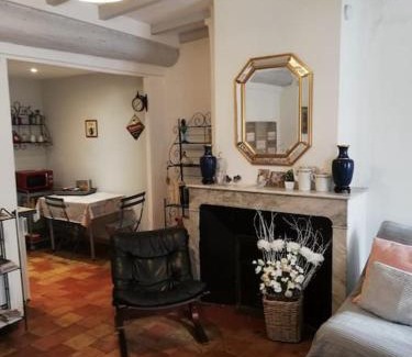 Aix-en-Provence Historic Centre Apartment | Studio ensoleillé, typique centre historique, wifi