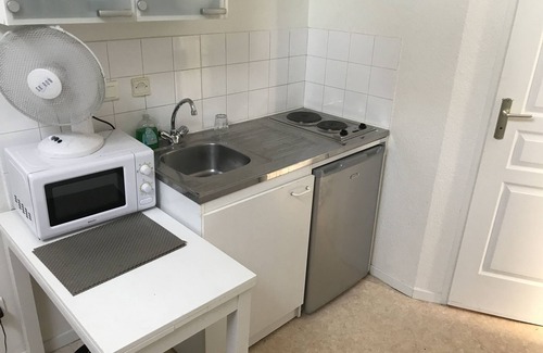 Leon Blum - Bon Coin Apartment | Studio-Ensuite with Bath-Studio 17m2