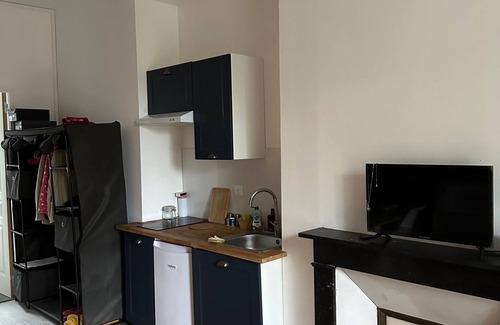 Saint-Honore - Jeanne d'Arc Apartment | Studio Entièrement Meublé et Équipé de 26 m2