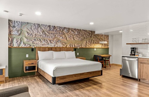 Banff Apartment | Studio flat ∙ 1 bedroom ∙ 2 guests
