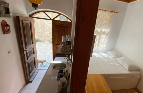 Bozcaada Apartment | Studio Flat 5 min to Ayazma Beach in Bozcaada