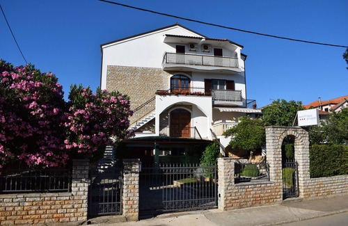 Sveti Filip i Jakov Apartment | Studio flat with balcony and sea view Sveti Filip i Jakov, Biograd (AS-4299-g)