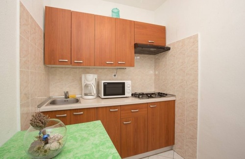 Zarace Apartment | Studio flat near beach Cove Zaraće, Hvar (AS-20924-a)