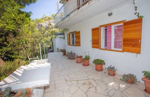 Zarace Apartment | Studio flat near beach Cove Zaraće, Hvar (AS-20924-a)