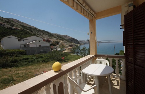 Metajna Apartment | Studio flat near beach Metajna, Pag (AS-6497-b)