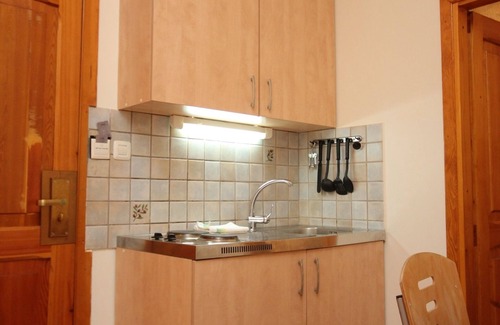 Komiza Apartment | Studio flat near beach Komiža, Vis (AS-3035-b)