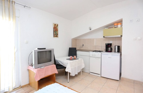 Podstrana Apartment | Studio flat with balcony Podstrana, Split (AS-17053-b)
