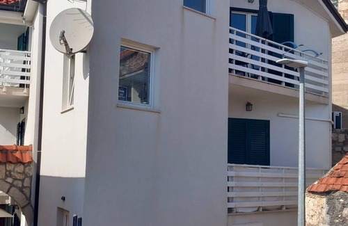 Gradac Apartment | Studio flat with balcony and sea view Gradac, Makarska (AS-15642-b)
