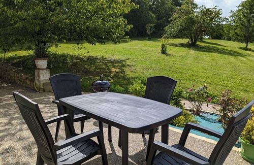 Chateauneuf-sur-Charente Apartment | Studio Châteauneuf-sur-Charente, studio flat, 3 persons