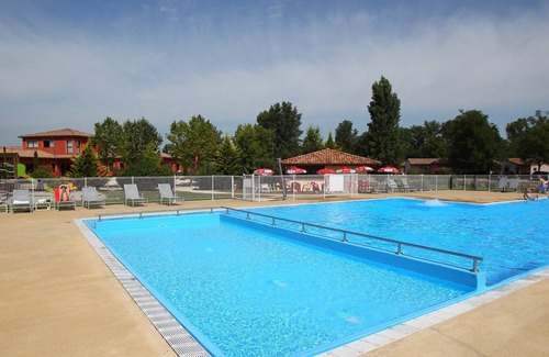 Chateauneuf-sur-Isere Apartment | Studio calme et spacieux | 2 piscines et sauna!