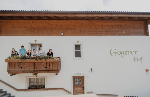 Racines Apartment | Studio 'Gogererhof App Maria' with Mountain View, Balcony & Wi-Fi