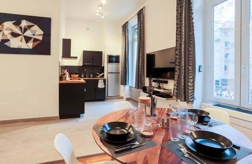 Voltaire - Saint Amour Apartment | Studio HighTech 35m2 Center of Lyon + Parking