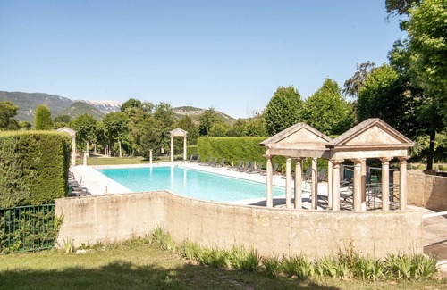 Montbrun-les-Bains Apartment | Studio in Montbrun Castle with Pool