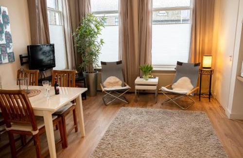 Westerbork House | Studio in rietgedekte boerderij, geheel privé, hond vriendelijk