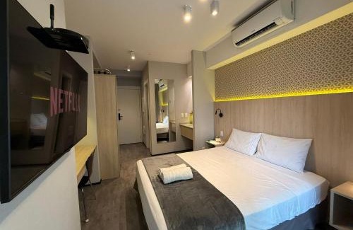 Sao Paulo Apartment | Studio Incrível na Vila Madalena com AC | Delfhy