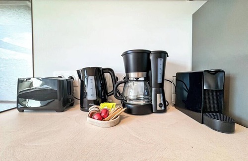 Pa'ofa'i Apartment | Studio Kohai - Town center, parking and AC