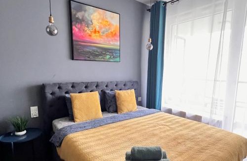 Marymount Apartment | Studio Krzemieniecka, Air Con, metro Słodowiec, free parking by Cosmo Spirit