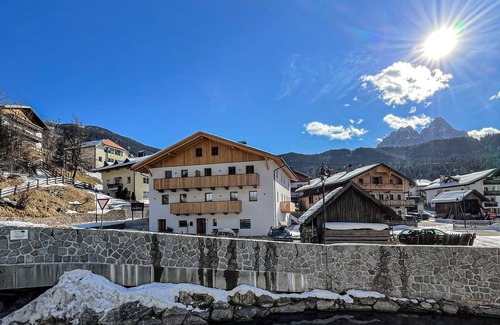 Vierschach Apartment | Studio 'Kuenz Dolomites 2' with Mountain View, Garden & Wi-Fi