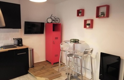 Agen Apartment | Studio La Brique Rouge - Netflix